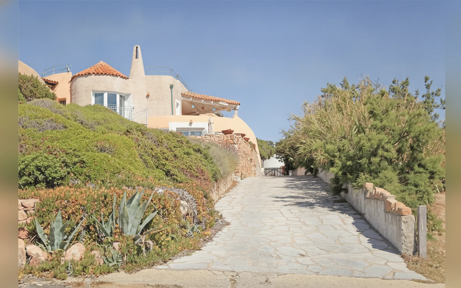 Esterni di Villa Nereide, Santa Reparata (Sardegna) (foto 16)