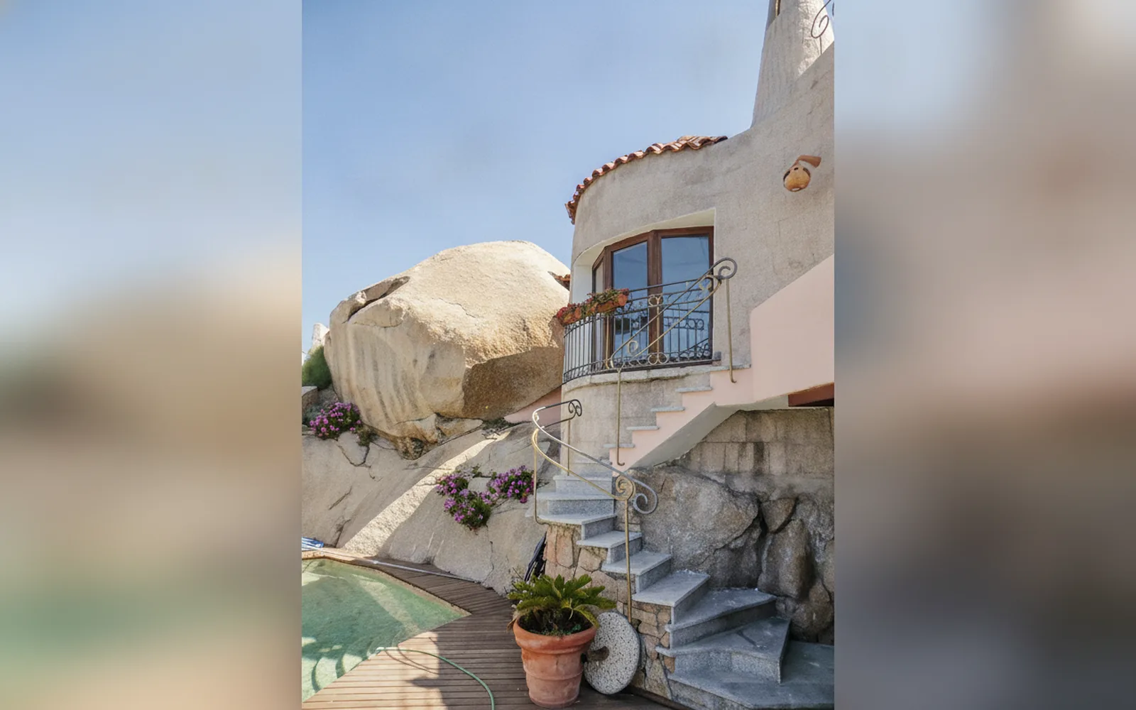 Esterni di Villa Nereide, Santa Reparata (Sardegna) (foto 3)